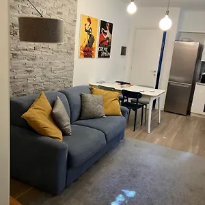 Spazio M&m Cellini 3 Milán