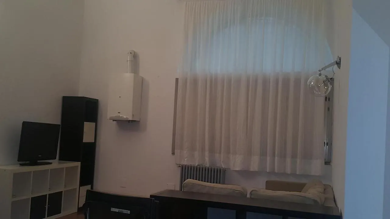 Apartment Apartaments Sonnino Milan